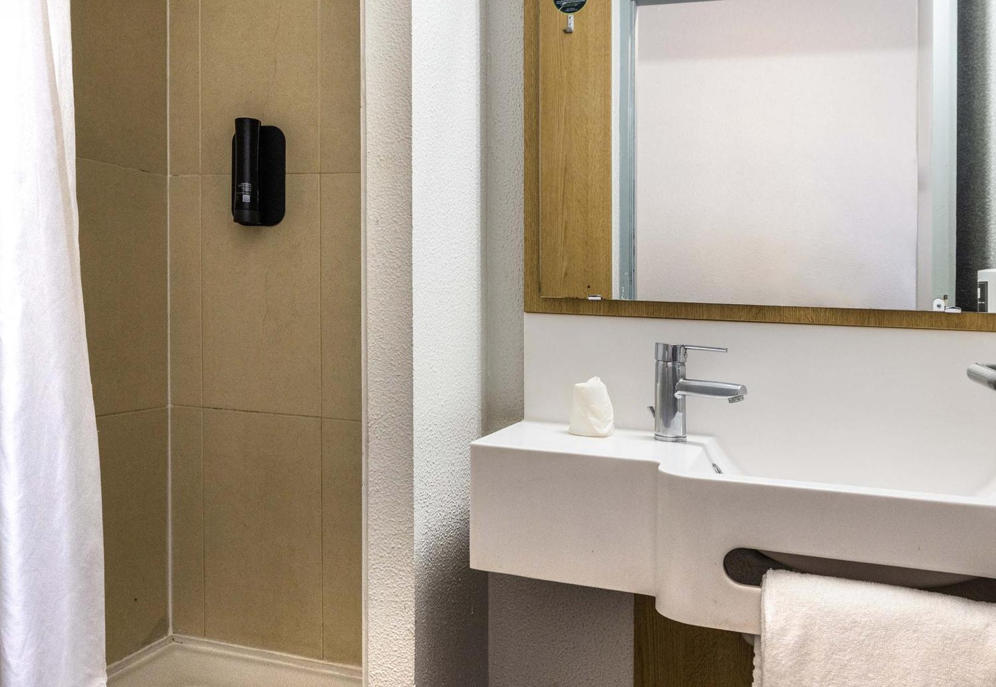 B&B Hotel Perpignan Nord Aeroport Экстерьер фото